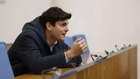 Imagen 1 de El Congreso achaca infracciones graves a Vito Quiles y Bertrand Ndongo y decidirá si les suspende su acreditación