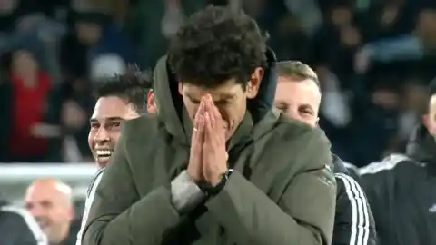 Imagen 1 de Albacete venció al Real Madrid por 3-2 en los octavos de la Copa del Rey. El exfutbolista del Real Madrid no pudo evitar emocionarse después de que Albacete ganara.