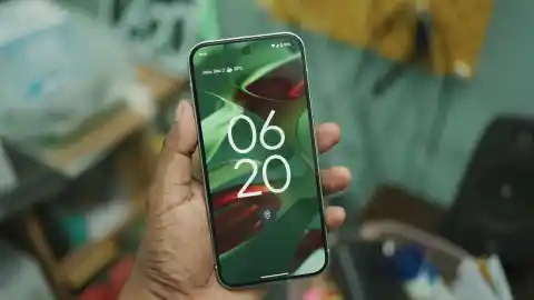 Imagen 1 de No busques más: el móvil barato de Google baja de precio y es la mejor opción del Black Friday