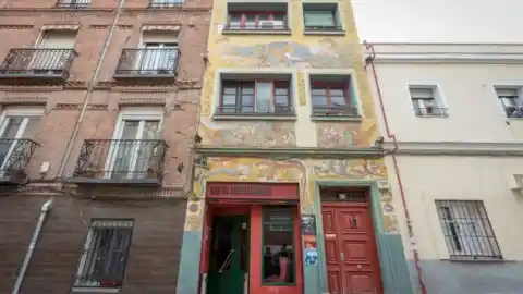Imagen 1 de La pintura se ha incluido en el Catálogo de Edificios Protegidos con un nivel