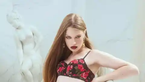 Imagen 1 de Rihanna apuesta por Vivian Wilson, hija trans de Elon Musk, como imagen de Savage X Fenty