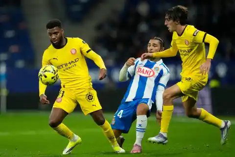Imagen 1 de Choque de estilos y triunfo de penaltis del Girona sobre el Espanyol