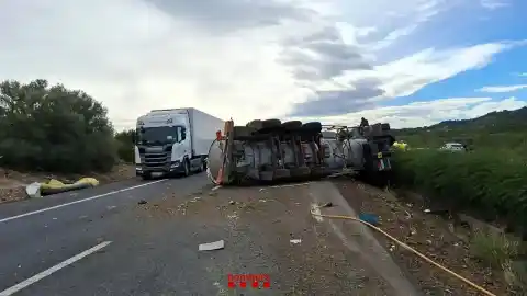 Imagen 1 de Menos velocidad, más radares y formación para los conductores de fuera de la UE: plan para reducir los accidentes en la AP-7