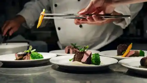 Imagen 1 de De Enigma a Ramón Freixa Atelier: los restaurantes que consiguen dos Estrellas en la gala de entrega de la Guía Michelin 2026