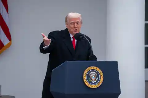 Imagen 1 de Trump asegura que planea hablar con Maduro: “Si podemos salvar vidas, está bien”