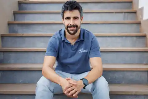 Imagen 1 de Miguel Ángel Pugnaire, coautor de una guía de astroturismo en España: “El cielo siempre ha estado ahí, es el patrimonio más antiguo de la Tierra”