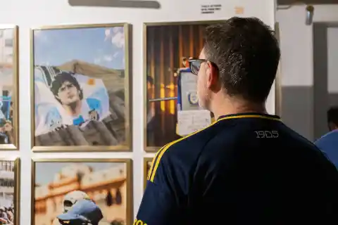 Imagen 1 de Fútbol y arte confluyen en Barcelona en el aniversario de la muerte de Maradona