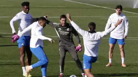 Imagen 1 de El Real Madrid visita al Olympiacos: más curvas para Xabi Alonso