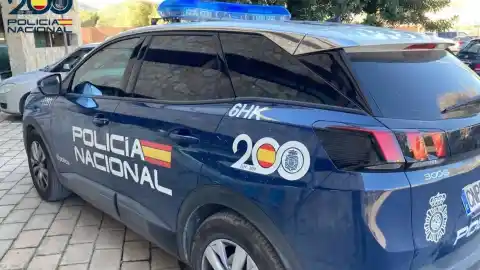 Imagen 1 de Detenidas 14 personas, incluido un policía, en una operación antidroga en Granada
