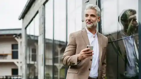 Imagen 1 de De 99€ a 54€: estos zapatos Skechers que triunfan entre los hombres más clásicos rebajan su precio por Black Friday