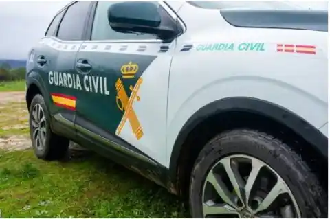 Imagen 1 de La Guardia Civil detiene a un hombre por el asesinato de su pareja en Campillos, en Málaga