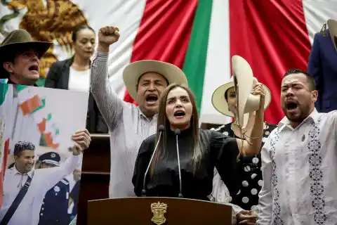 Imagen 1 de Sheinbaum, sobre los ataques de Noroña a Grecia Quiroz: “Hay que tener sensibilidad”