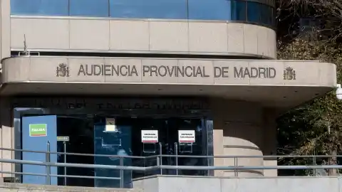 Imagen 1 de Condenado a 32 años de cárcel por matar a su mujer delante de su hijo de 12 años en la localidad de Móstoles