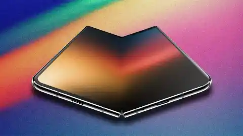 Imagen 1 de El esperado iPhone plegable de Apple podría llegar en 2026 sin la temida arruga central