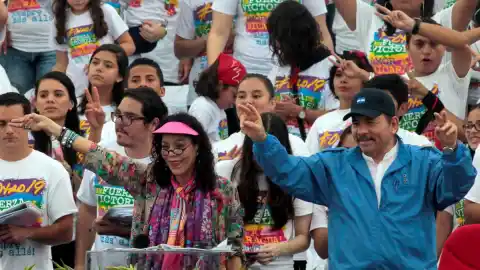 Imagen 1 de Shakespeare con guayabera