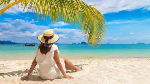 Imagen 1 de Praga, Lanzarote, Punta Cana o escapadas por España, avalancha de viajes para el 'black friday'