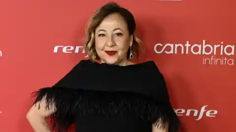 Imagen 1 de Carmen Machi arrasa con el peinado más rejuvenecedor en los Premios Ondas