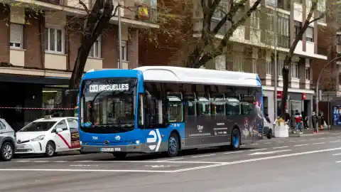 Imagen 1 de Autobuses gratis en Madrid por el Black Friday: fechas, horarios, líneas y otros refuerzos