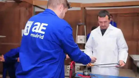 Imagen 1 de Madrid busca a 1.275 empleados públicos para reforzar la movilidad, la sanidad y la administración