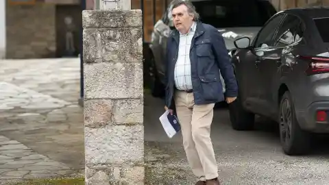 Imagen 1 de Sargadelos vuelve a parar la producción en Cervo tras una inspección de Trabajo