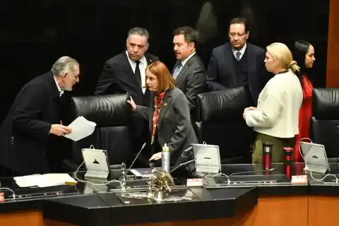 Imagen 1 de El Senado celebra una sesión con todas las miradas puestas en el fiscal Gertz