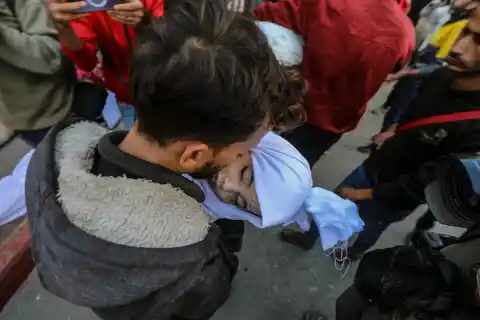 Imagen 1 de Israel mata a más de 30 palestinos en 24 horas, pese al alto el fuego