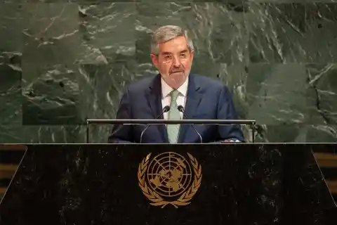 Imagen 1 de El canciller mexicano, Juan Ramón de la Fuente, pide licencia temporal para someterse a una operación de columna