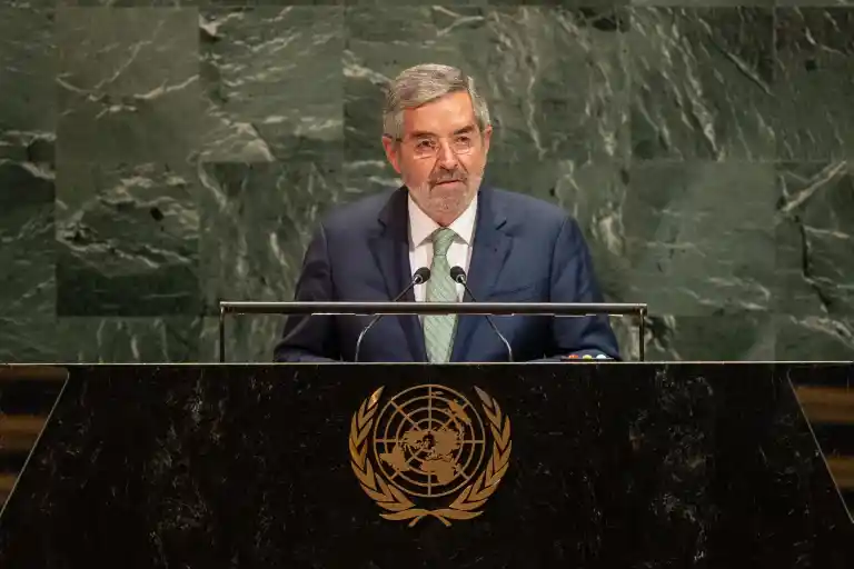 Imagen 1 de El canciller mexicano, Juan Ramón de la Fuente, pide licencia temporal para someterse a una operación de columna