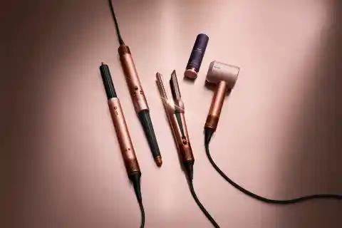 Imagen 1 de Secadores, masajeadores o máscaras led: herramientas de belleza caras que merece la pena comprar en Black Friday