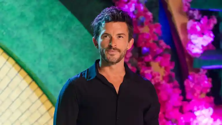 Imagen 1 de ¡Jonathan Bailey al rescate!