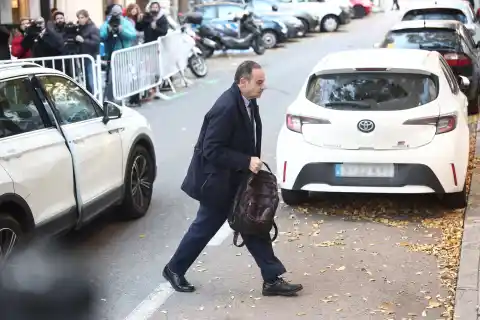 Imagen 1 de Riesgo de fuga “extremo” y posible dinero escondido: los argumentos del juez Puente para enviar a Ábalos a la cárcel