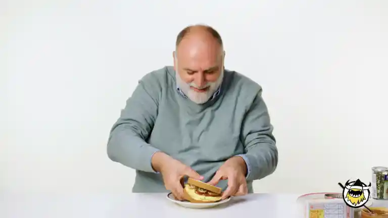 Imagen 1 de Así es el sándwich favorito de la infancia del Chef José Andrés: "Es lo mejor que he comido jamás"