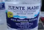 Imagen 1 de La AESAN alerta de la presencia de 'Pseudomonas aeruginosa' en un lote de agua mineral de la marca Fuente Madre