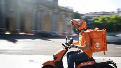 Imagen 1 de La hamburguesa, el maki y el durum: el podio del delivery español