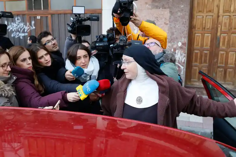 Imagen 1 de Detenida otra exmonja de Belorado por la presunta trama de venta de patrimonio religioso