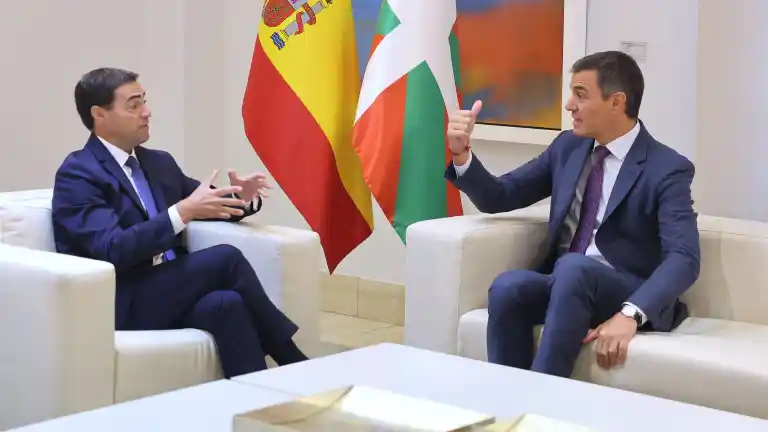 Imagen 1 de La IA aprenderá euskera tras invertir 10,5 millones los Gobiernos de España y el País Vasco: “Está en peligro de extinción digital”