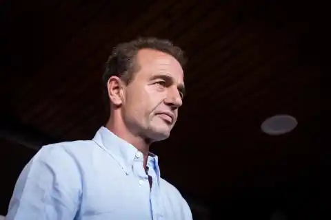 Imagen 1 de Cierra la puerta al salir, Alessandro