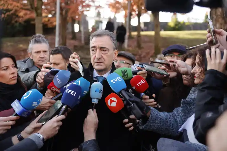 Imagen 1 de El PNV advierte que la inestabilidad parlamentaria hace “prácticamente imposible conseguir una mayoría” en el Congreso