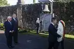 Imagen 1 de El presidente de Alemania y Felipe VI honran juntos a las víctimas de Gernika en actos solemnes que EH Bildu intenta boicotear