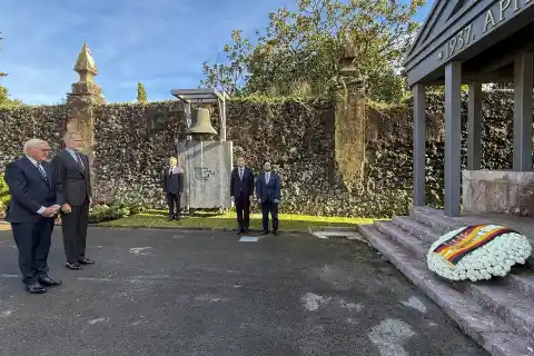 Imagen 1 de Alemania y España solemnizan juntos el perdón a Gernika